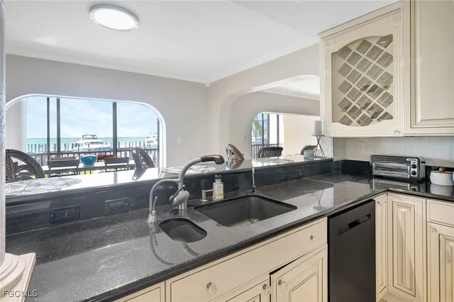 $470,000 | 1920 Virginia Avenue, Unit 101, Fort Myers, FL 33901