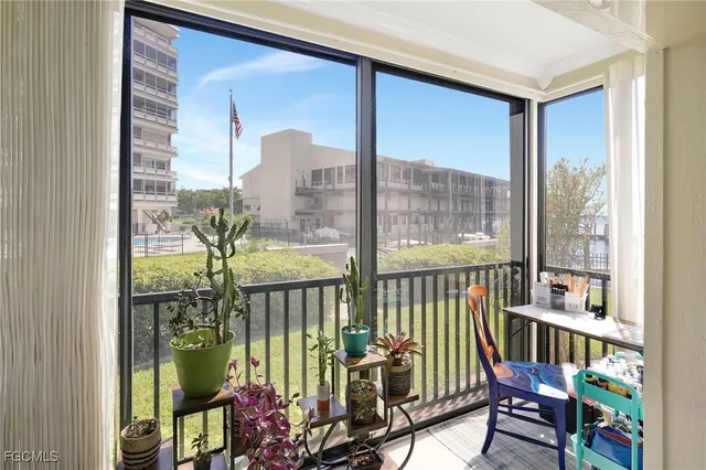 $470,000 | 1920 Virginia Avenue, Unit 101, Fort Myers, FL 33901