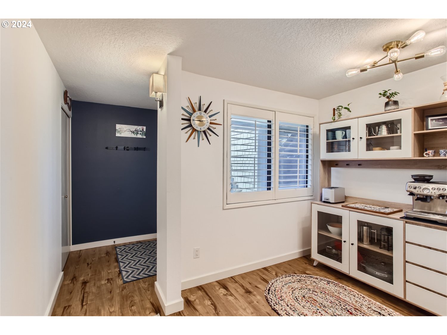 5624 South Riverside Lane, Unit 14 Portland, OR 97239 - Photo 3 of 29 Gallery Image 3