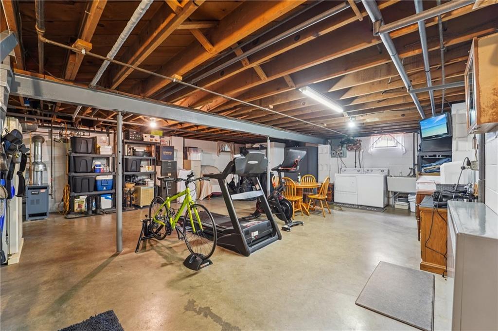 2691 Harlansburg Road New Castle, PA 16101 - Photo 27 of 42 a view of a room with gym equipment