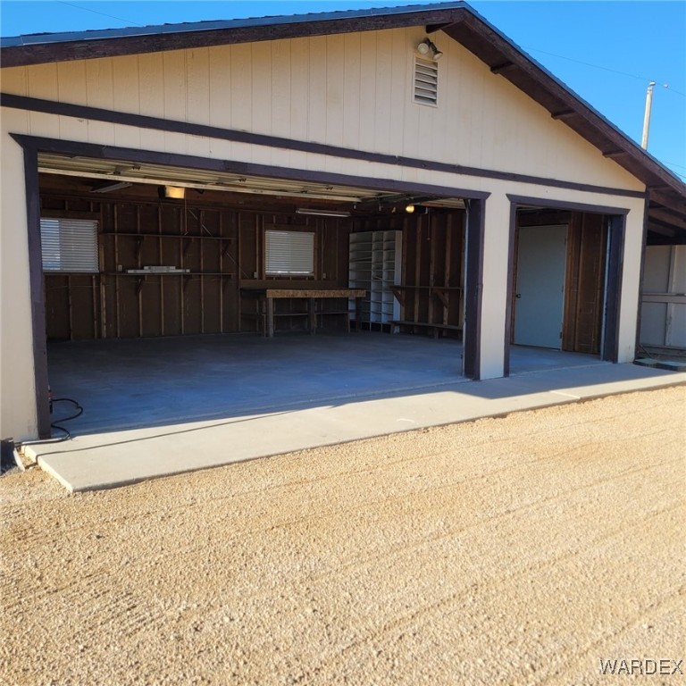 2063 East Sundown Road Kingman, AZ 86409 - Photo 36 of 40 View of garage