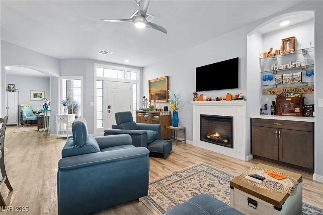 1198 Golf Club Drive Laughlin, NV 89029 - Photo 5 of 33