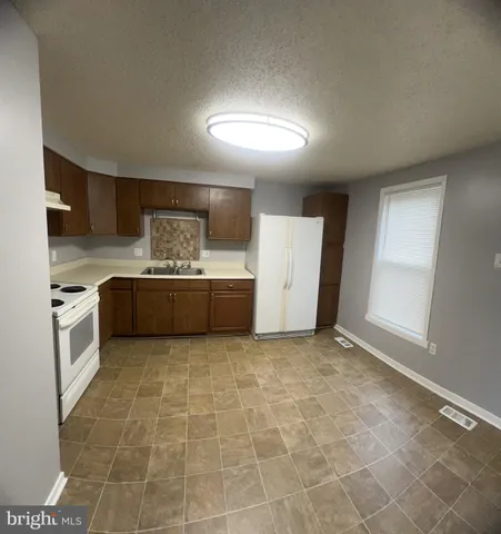 $1,550 | 1117 Davis Street, Wilmington, DE 19802