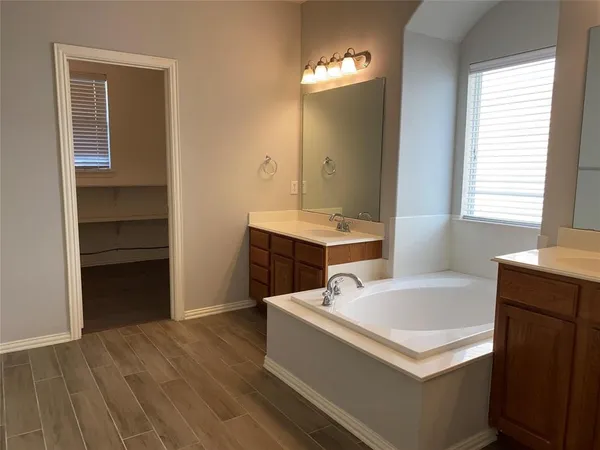 $2,200 | 9308 Masse Court, Providence Village, TX 76227