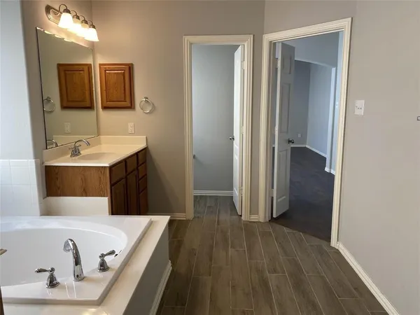 $2,200 | 9308 Masse Court, Providence Village, TX 76227