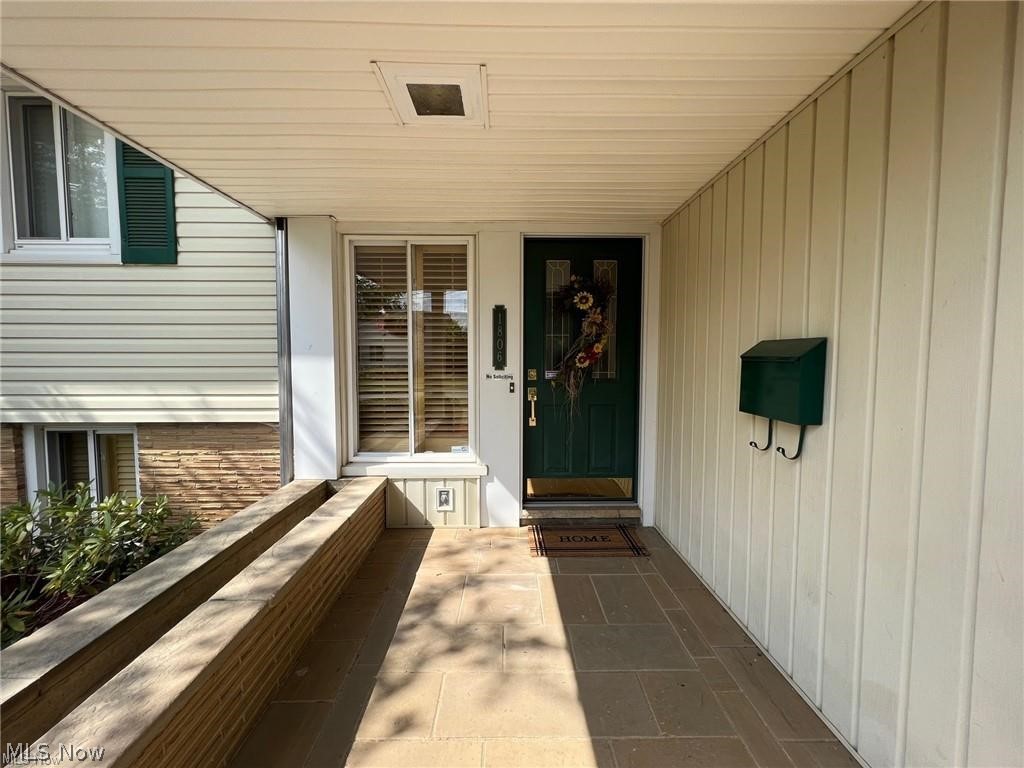 1806 Windsor Road Northeast Massillon, OH 44646 - Photo 31 of 35 Gallery Image 31
