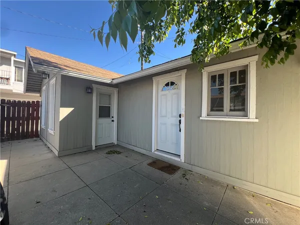 $1,750 | 128 1/2 North Ivy Avenue, Monrovia, CA 91016