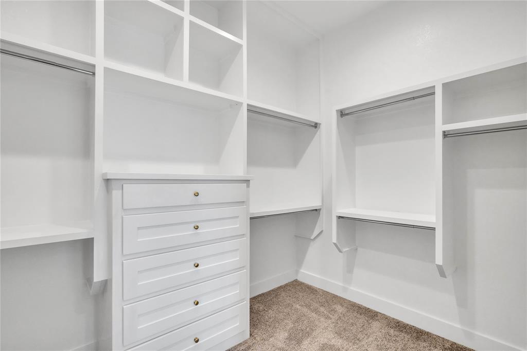 1028 Henry Way Springtown, TX 76082 - Photo 22 of 40 a view of an empty walk in closet