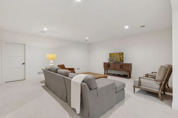 $2,489,000 | 550 Orono Orchard Road South, Wayzata, MN 55391