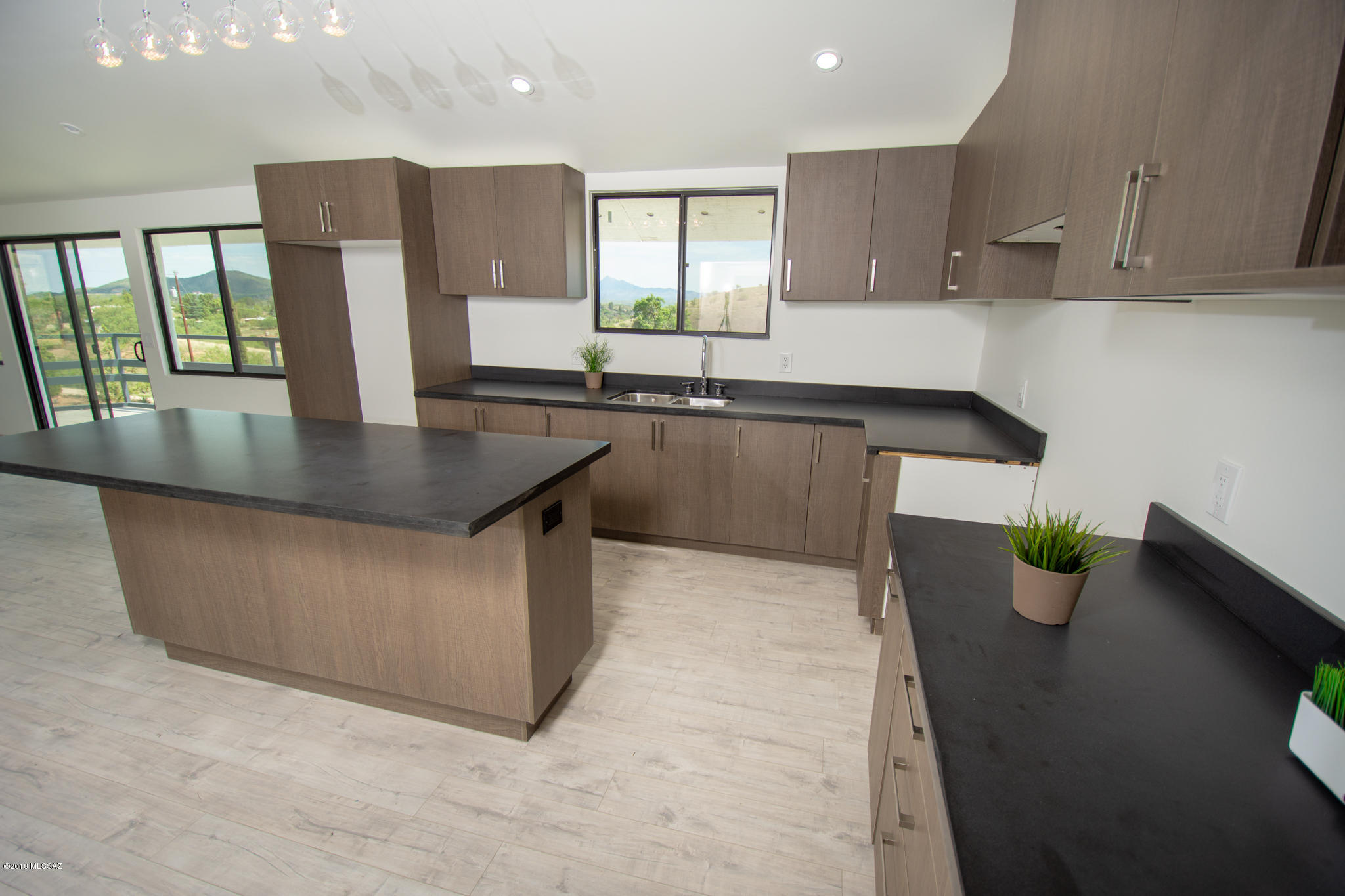 1284 North Royal Road Nogales, AZ 85621 - Photo 4 of 36