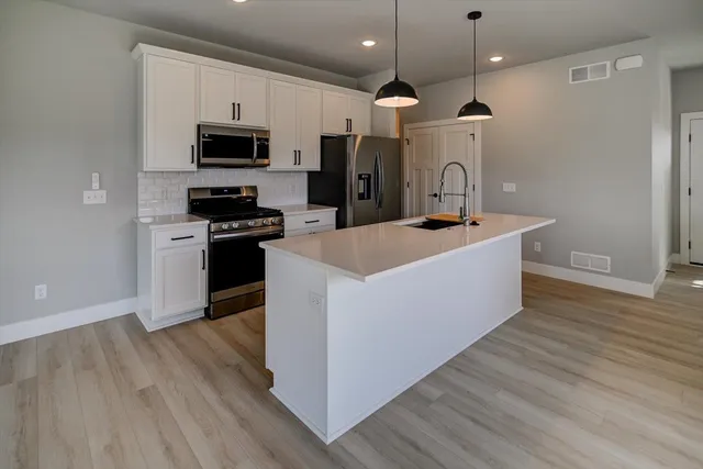 $449,900 | 2901 Blue Grass Drive, Stoughton, WI 53589