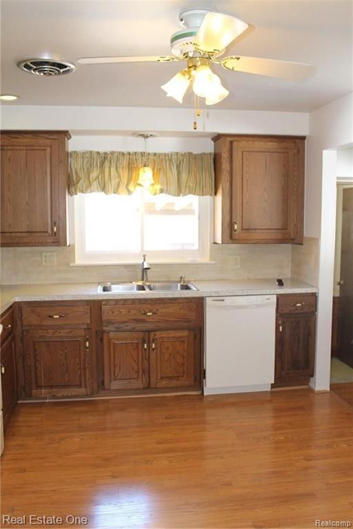 167 Booth Road Troy, MI 48085 - Photo 23 of 30