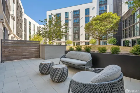 $899,000 | 1 Bristol Court, Unit 111, San Francisco, CA 94130