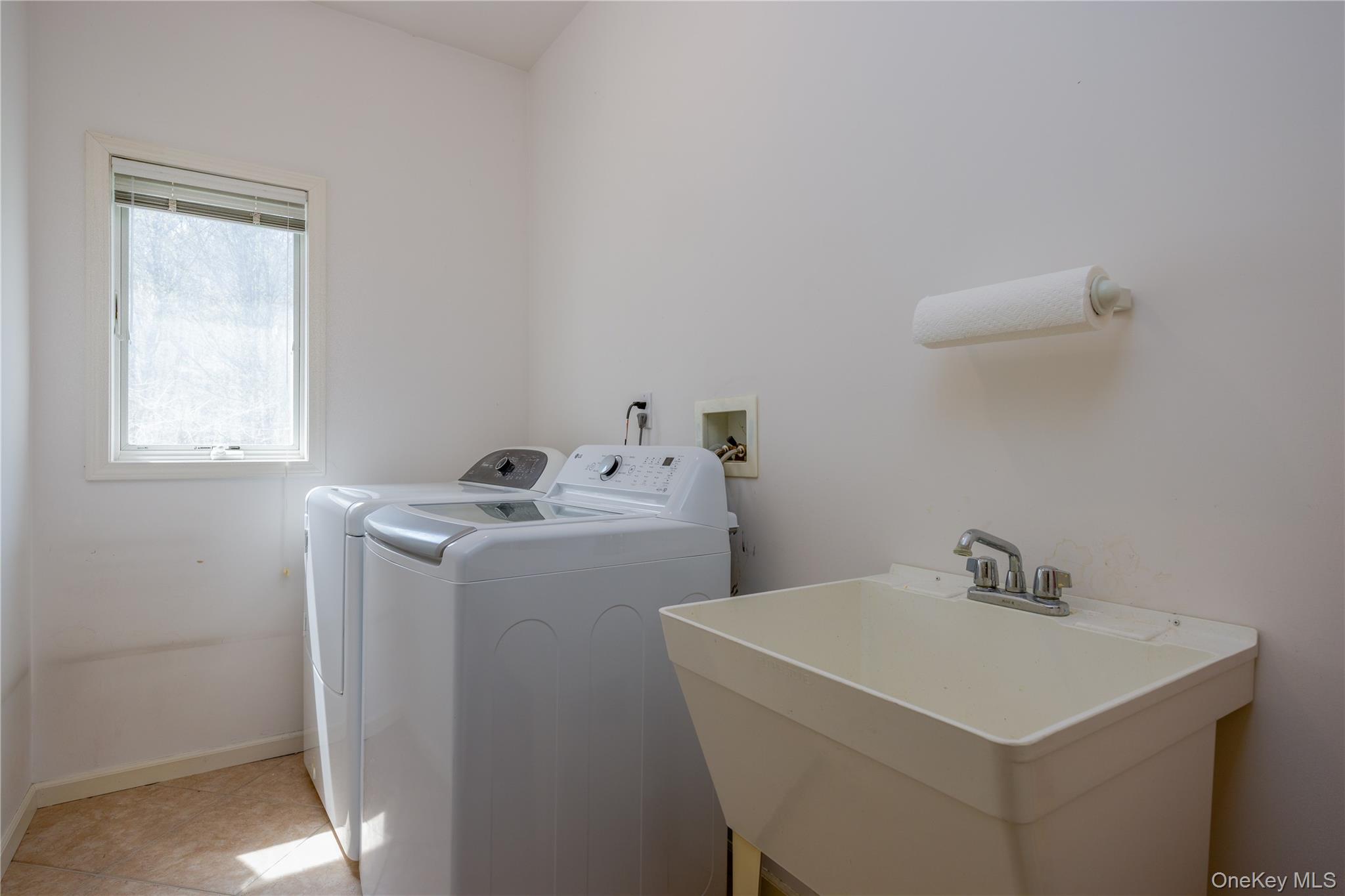 774 Haverstraw Road Suffern, NY 10901 - Photo 17 of 40