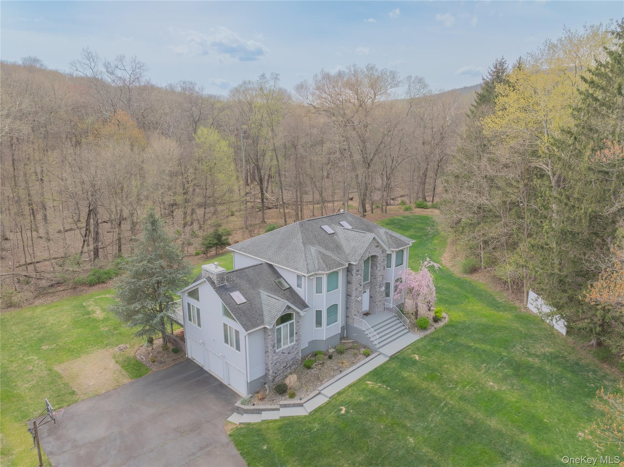 774 Haverstraw Road Suffern, NY 10901 - Photo 30 of 40