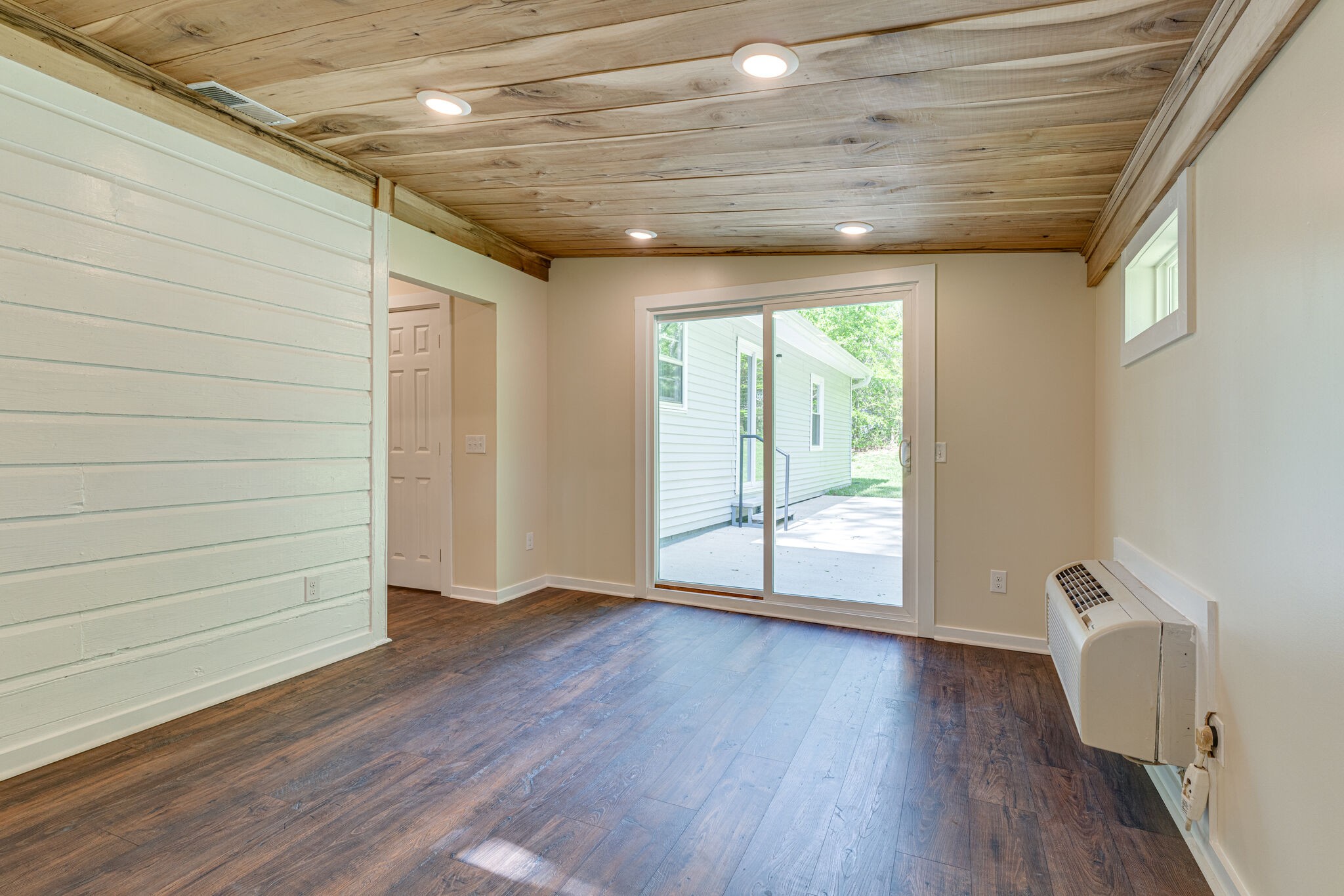 7357 Peaceful Acres Road Greenbrier, TN 37073 - Photo 17 of 27 a view of empty room with wooden floor