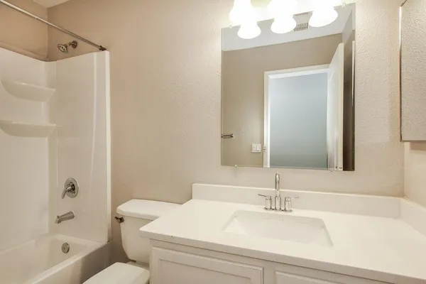 $2,200 | 8113 West Pima Street, Phoenix, AZ 85043