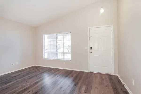 $2,200 | 8113 West Pima Street, Phoenix, AZ 85043