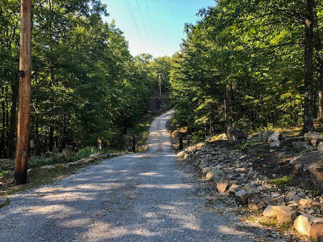 2787 East End Road Sevierville, TN 37876 - Photo 2 of 53 19