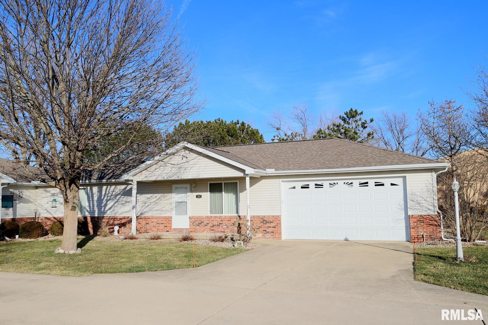 109 Easy Street Washington, IL 61571 - Photo 1 of 34 Gallery Image 1