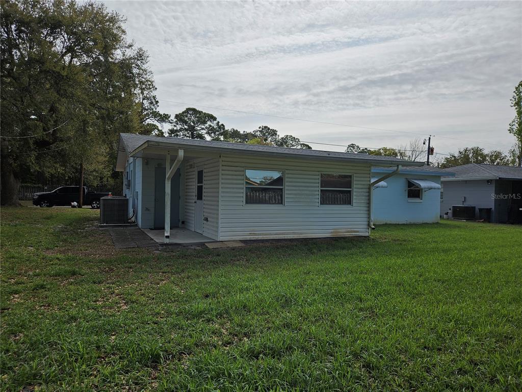 1119 3rd Street Port Orange, FL 32129 - Photo 2 of 10