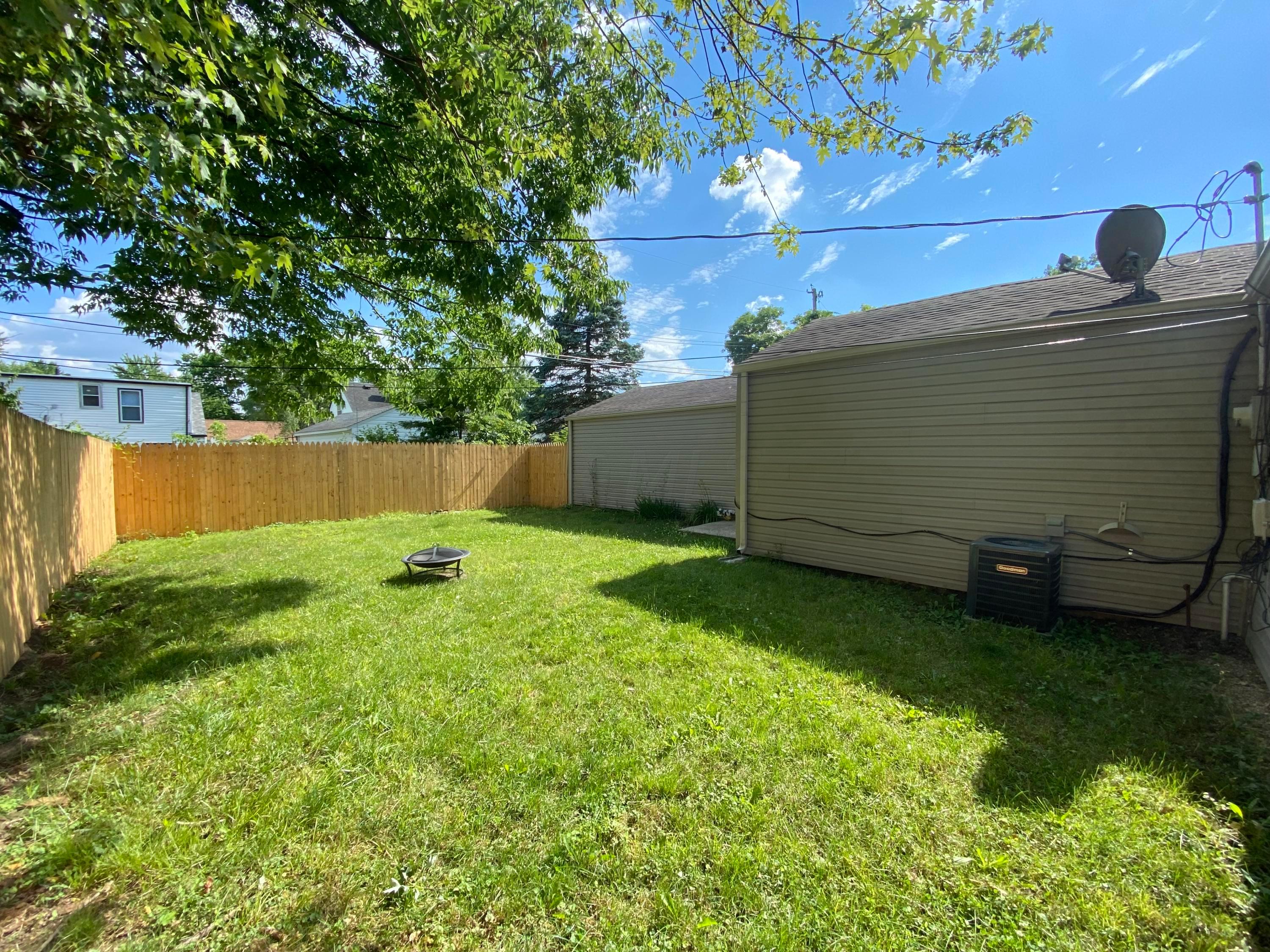 2417 Mecca Road Columbus, OH 43224 - Photo 9 of 29 Gallery Image 9