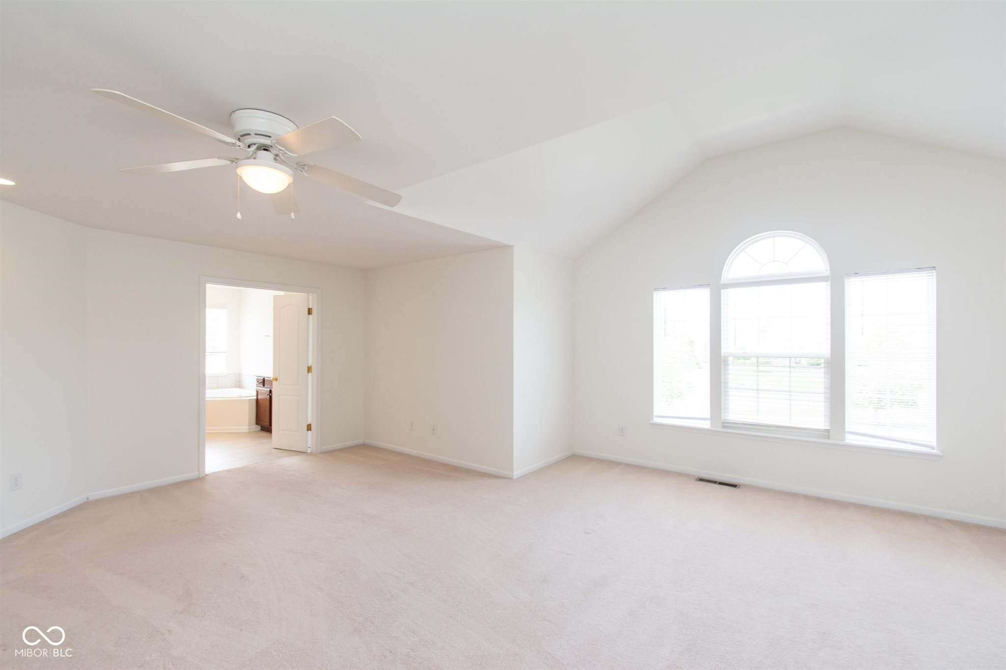 2641 Dawn Ridge Drive Carmel, IN 46074 - Photo 19 of 39