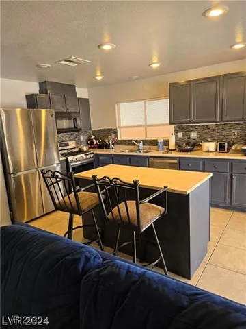 $424,900 | 8128 Calico Wind Street, Las Vegas, NV 89131