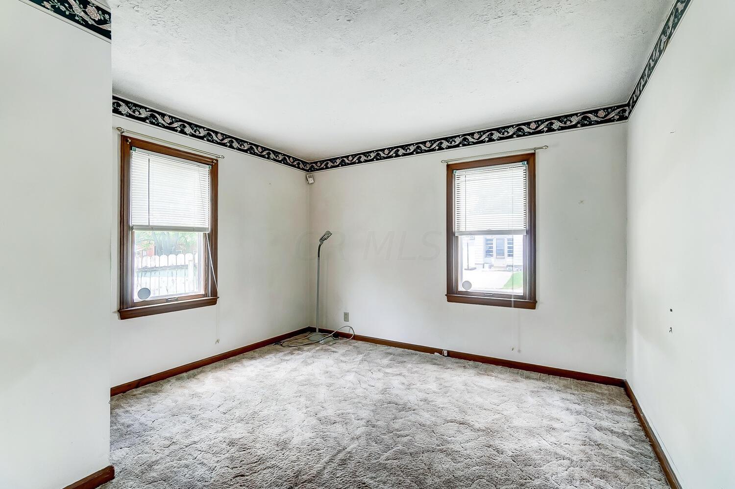 897 South Broadleigh Road Columbus, OH 43209 - Photo 15 of 46 Bedroom 1