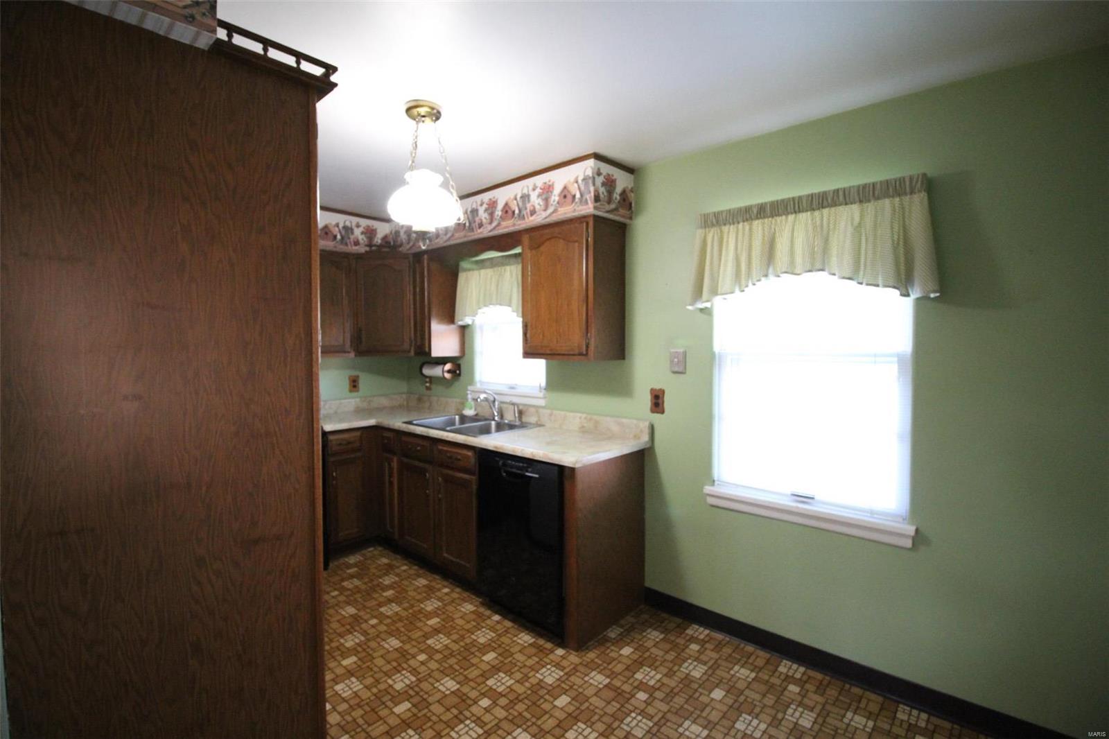 2525 Pontoon Road Granite City, IL 62040 - Photo 8 of 25 Gallery Image 8