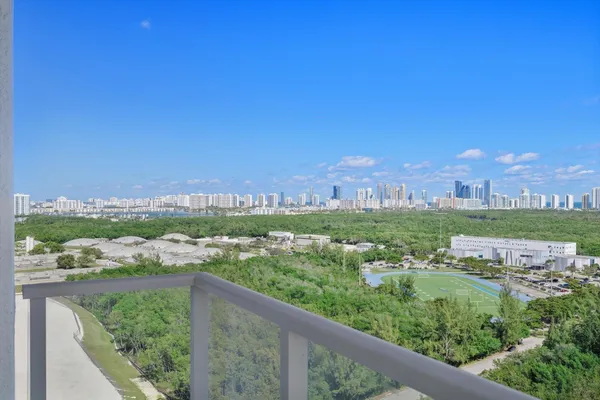 $3,800 | 15051 Royal Oaks Lane, Unit 2106, North Miami, FL 33181