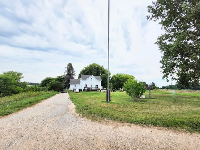 $289,000 | 4919 North Victory Corner Road, Ludington, MI 49431