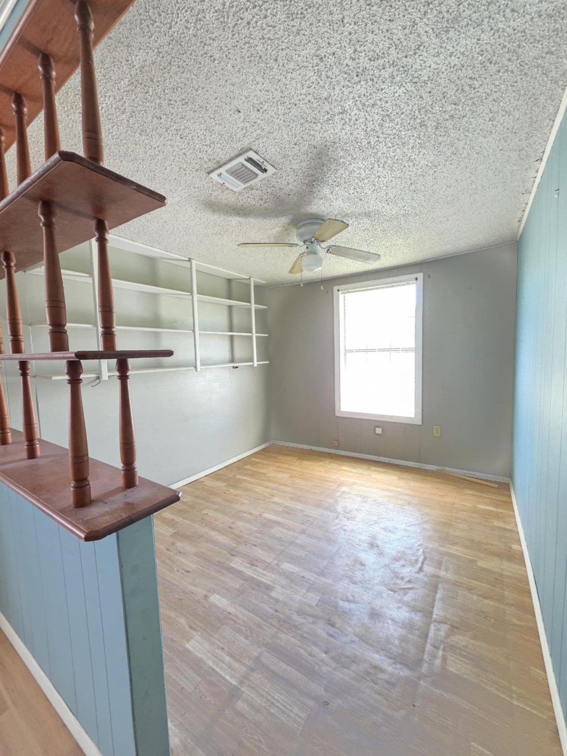 235 2nd Street Van Vleck, TX 77482 - Photo 5 of 23 an empty room with windows
