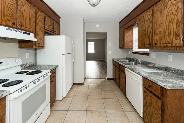 $1,625 | 7620 Valleyview Circle, North Charleston, SC 29418