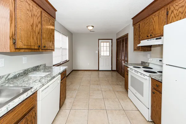 $1,625 | 7620 Valleyview Circle, North Charleston, SC 29418