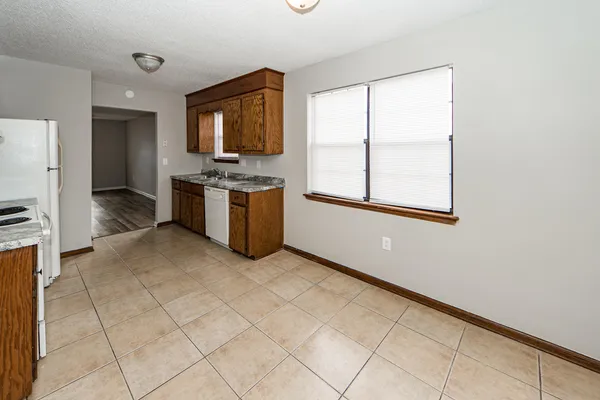 $1,625 | 7620 Valleyview Circle, North Charleston, SC 29418