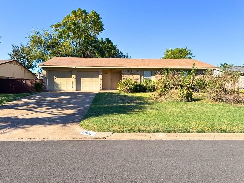 1613 Edgehill Road Benbrook, TX 76126 - Photo 1 of 21 Gallery Image 1