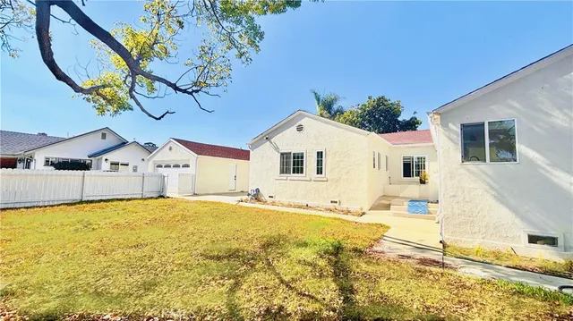 $7,000 | 207 South El Molino Street, Alhambra, CA 91801