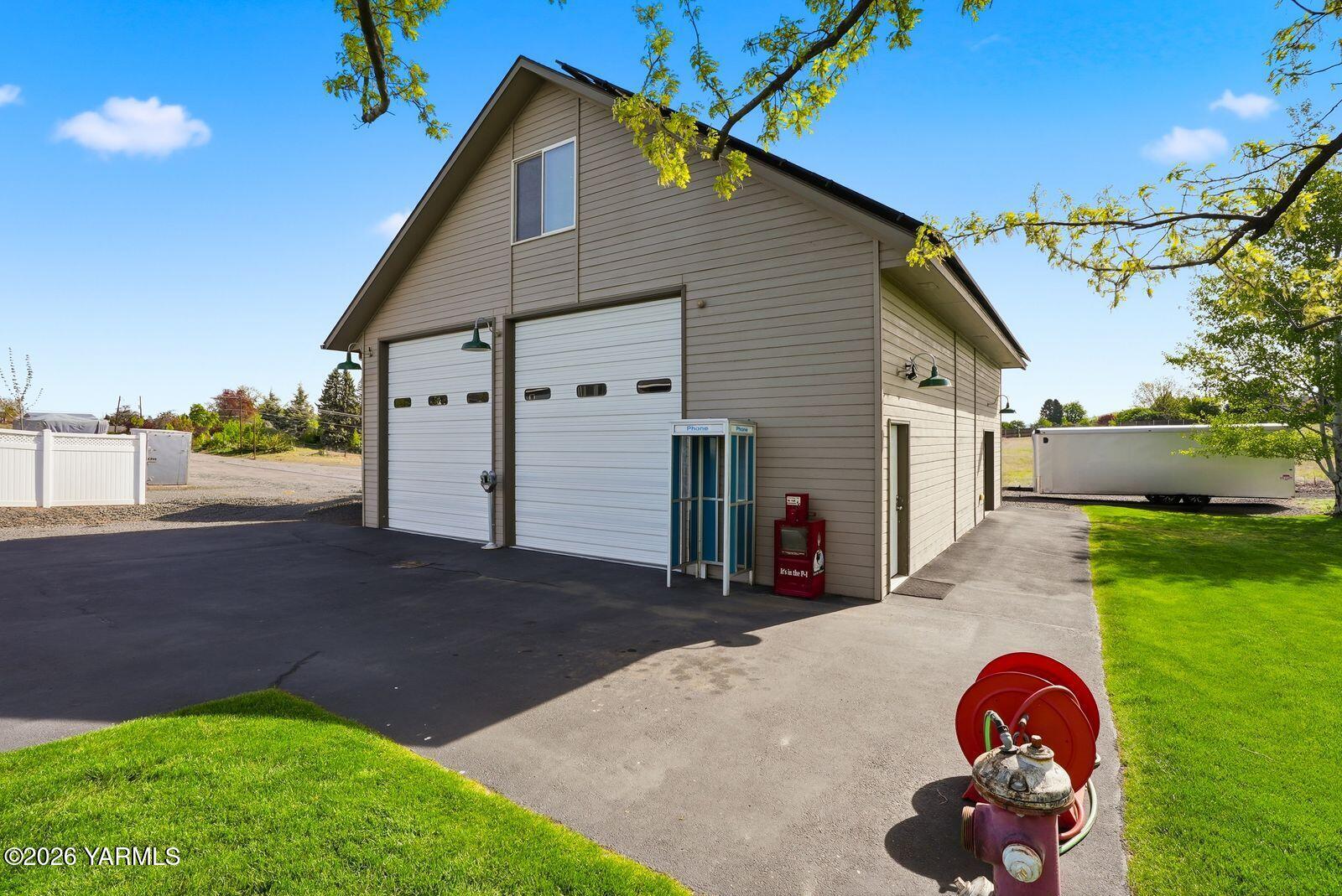 411 Mapleway Road Selah, WA 98942 - Photo 38 of 53 37_411 Mapleway Rd_042