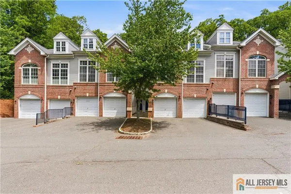 $525,000 | 605 Donato Circle, Scotch Plains, NJ 07076