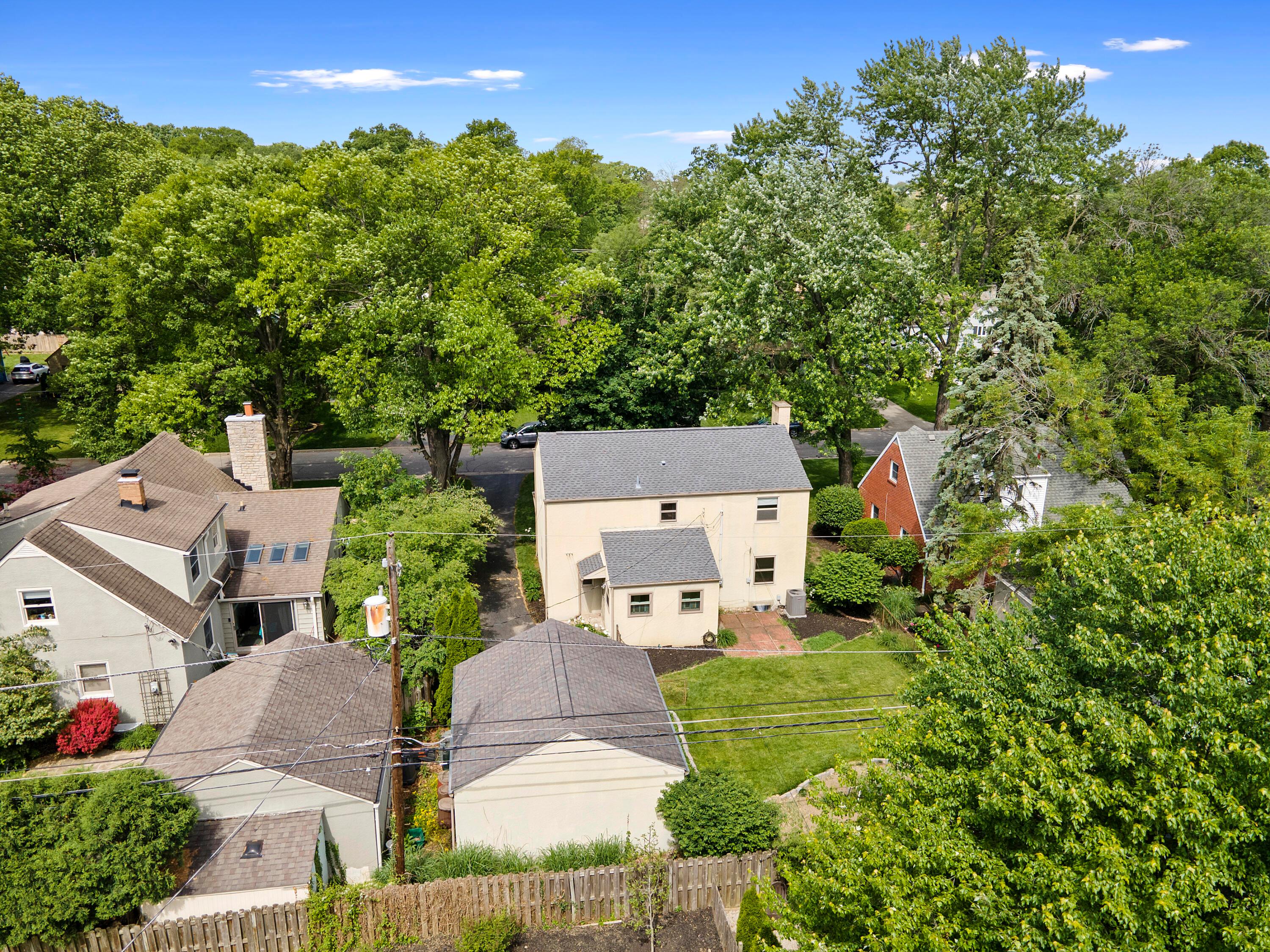2676 Welsford Road Columbus, OH 43221 - Photo 29 of 30 DJI_0338