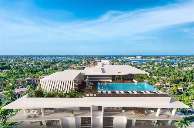 $7,200,000 | 1925 Metropolitan Boulevard, Unit PH1, Naples, FL 34104