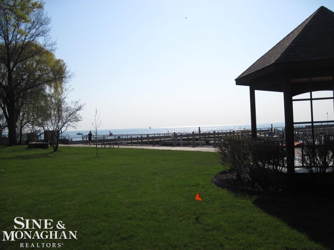 660 Pemberton Road Grosse Pointe, MI 48230 - Photo 34 of 50 50105093-34.JPG
