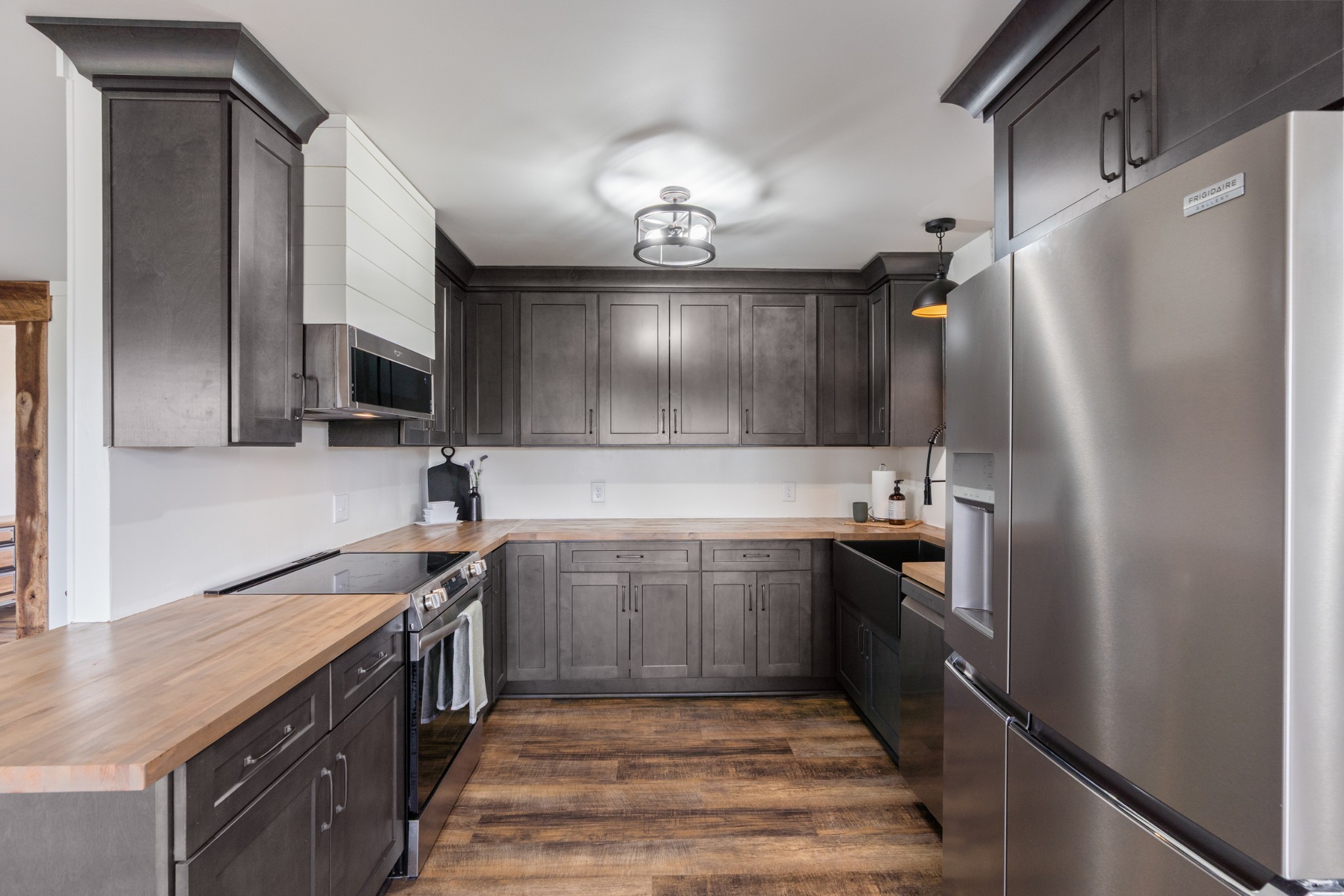 8412 Highway 41 Adams, TN 37010 - Photo 11 of 39