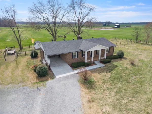 $462,000 | 8412 Highway 41, Adams, TN 37010