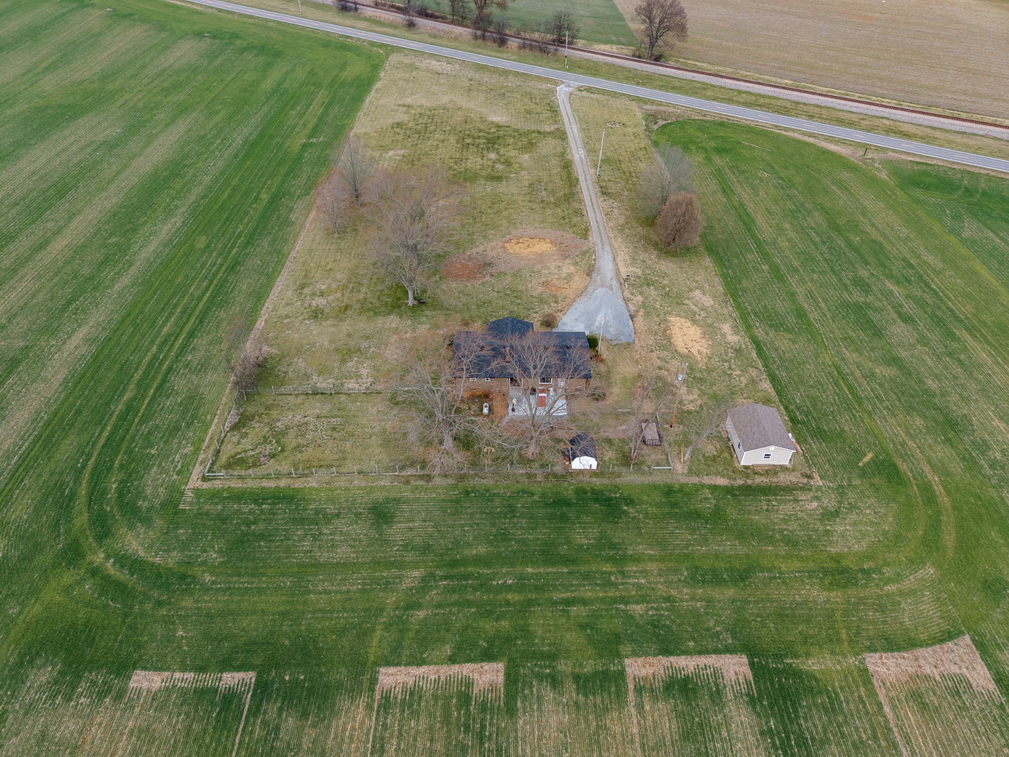 8412 Highway 41 Adams, TN 37010 - Photo 37 of 39