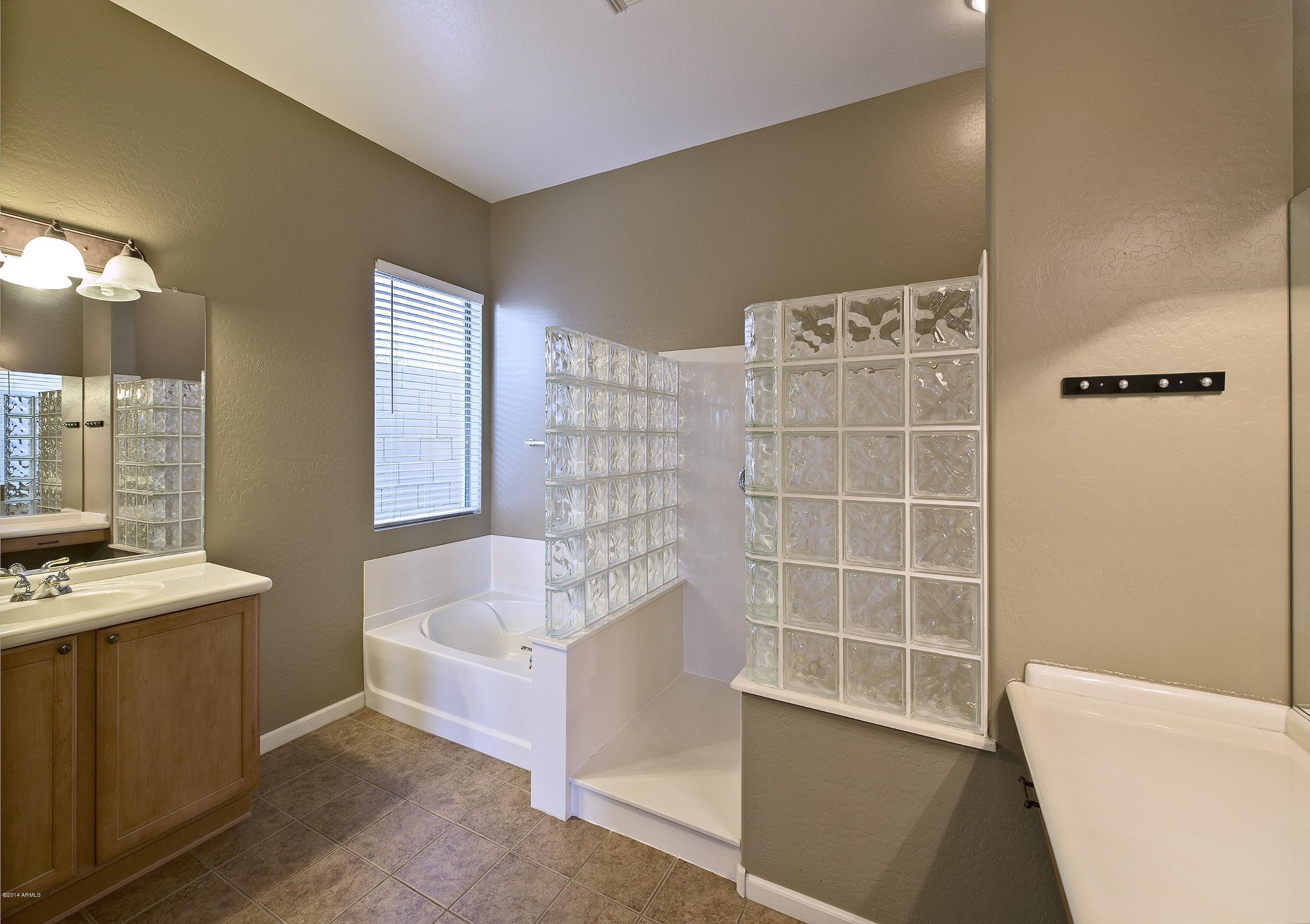 2128 West Eagle Feather Road Phoenix, AZ 85085 - Photo 14 of 18 Master Bathroom