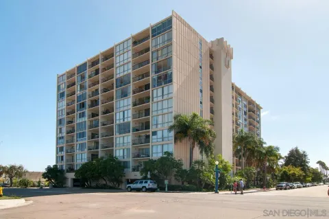 $945,000 | 4944 Cass Street, Unit 1102, San Diego, CA 92109