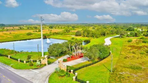 $350,000 | 2831 Southeast 67th Drive, Okeechobee, FL 34974