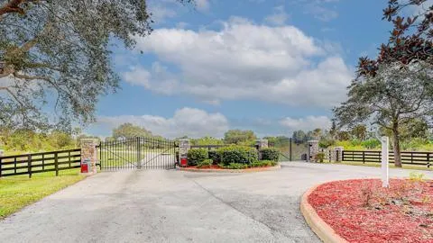 $350,000 | 2831 Southeast 67th Drive, Okeechobee, FL 34974